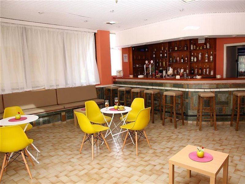 Triton Garden Hotel 玛利亚 外观 照片